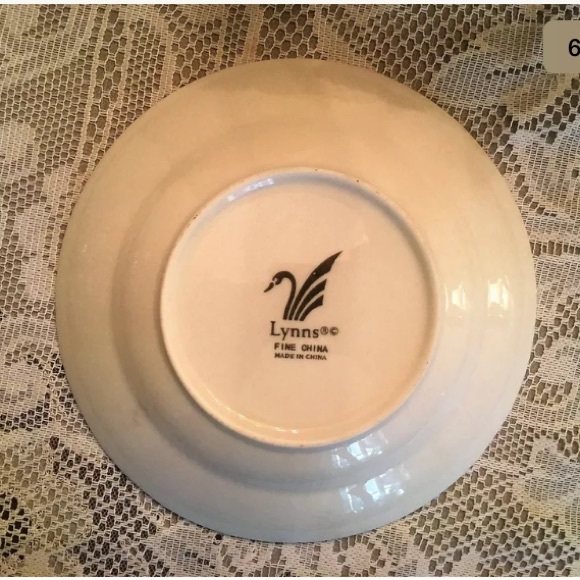 4 Lynns Fine China Soup Salad Bowls WhiteGold Trim - Picture 6 of 6